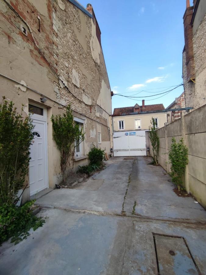 Appartement Hyper Centre De Montargis Exterior foto